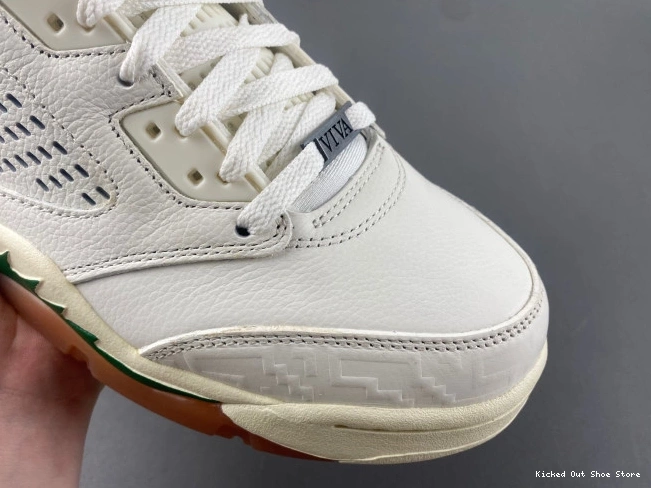 Kick Theory Jordan Air El Grito HF8833-100 5 0802